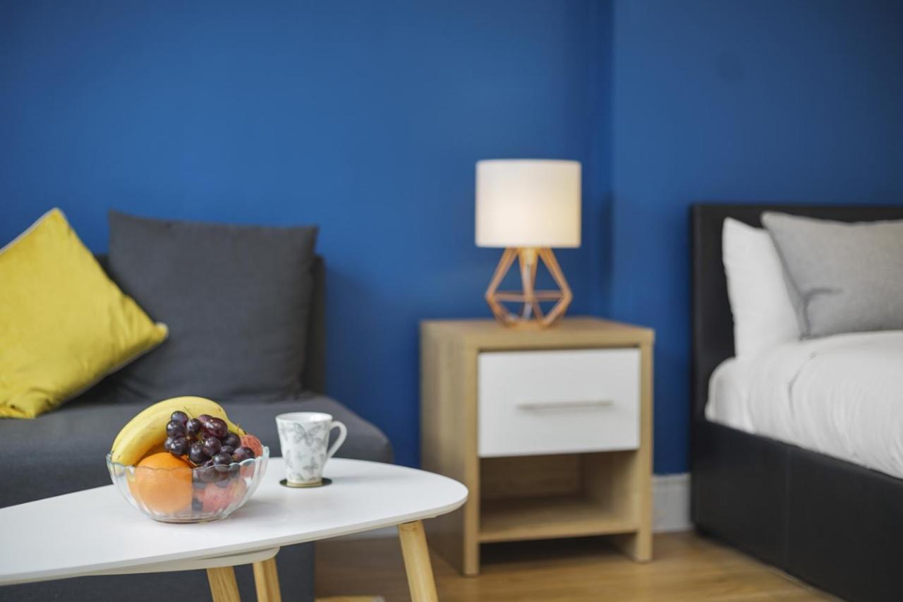 Studio Apartment By Homely Stays London Ngoại thất bức ảnh