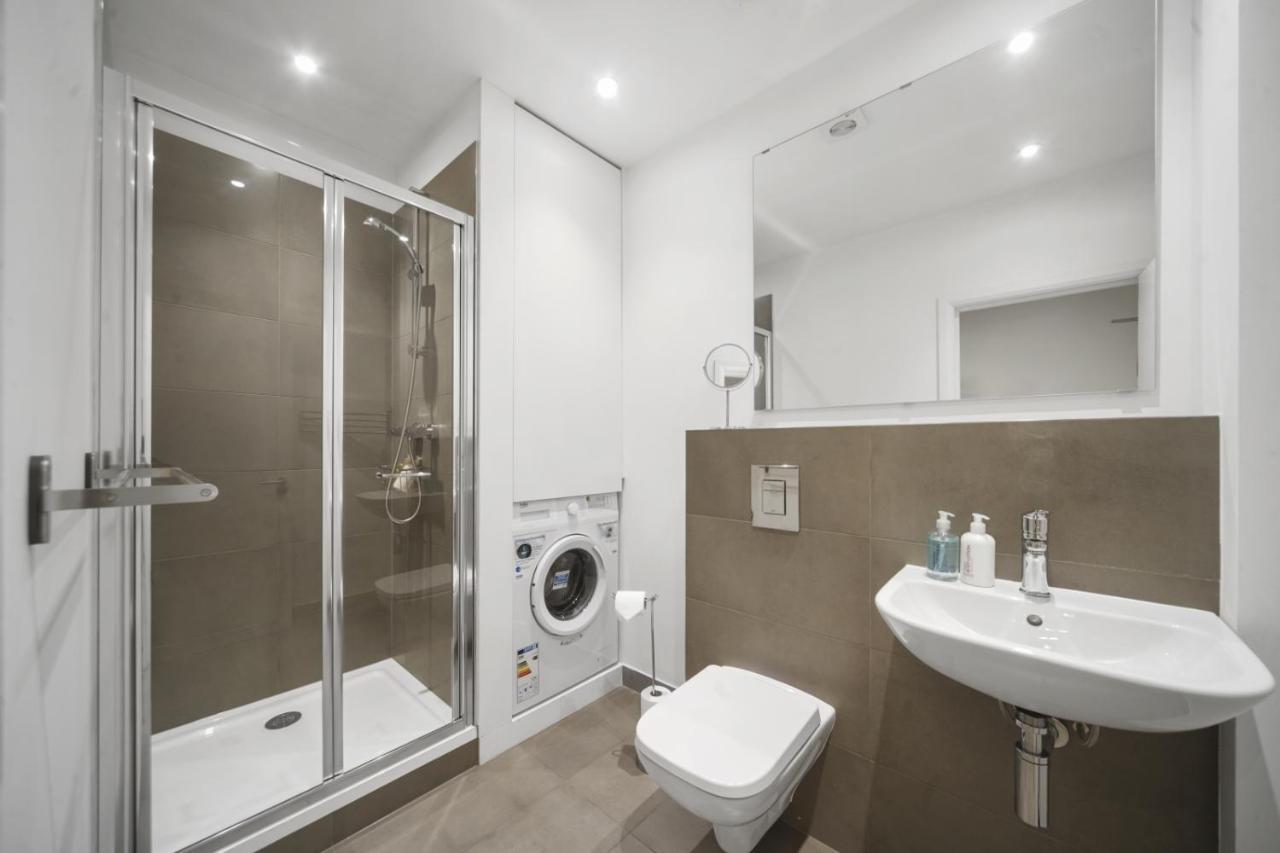Studio Apartment By Homely Stays London Ngoại thất bức ảnh